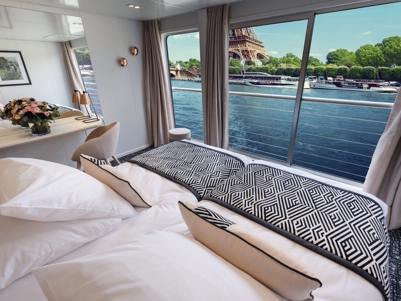 CAT. A - Upper Deck 2 Adjustable Twin Beds